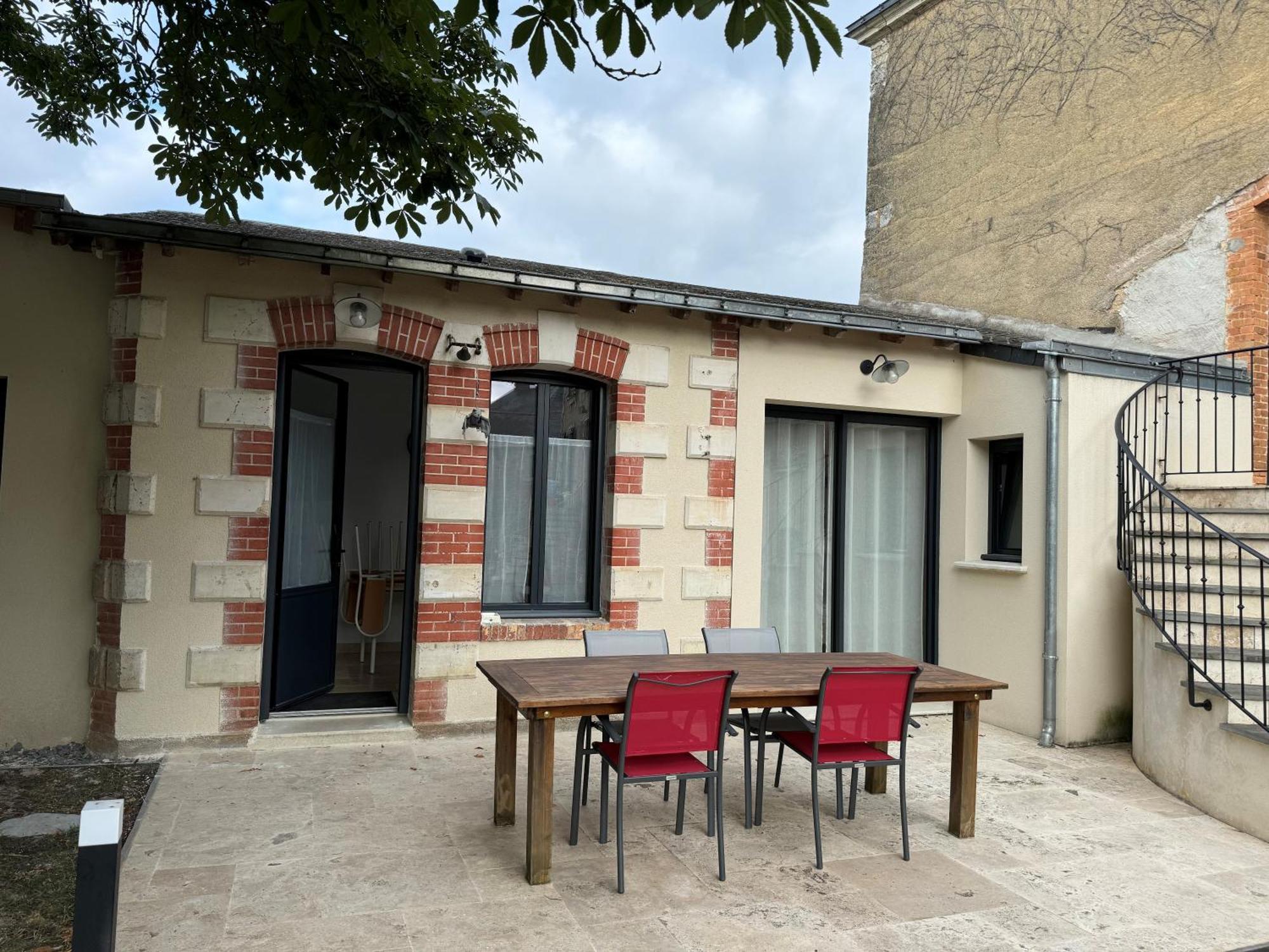Petit Gite Avec Terrasse Thouarcé エクステリア 写真